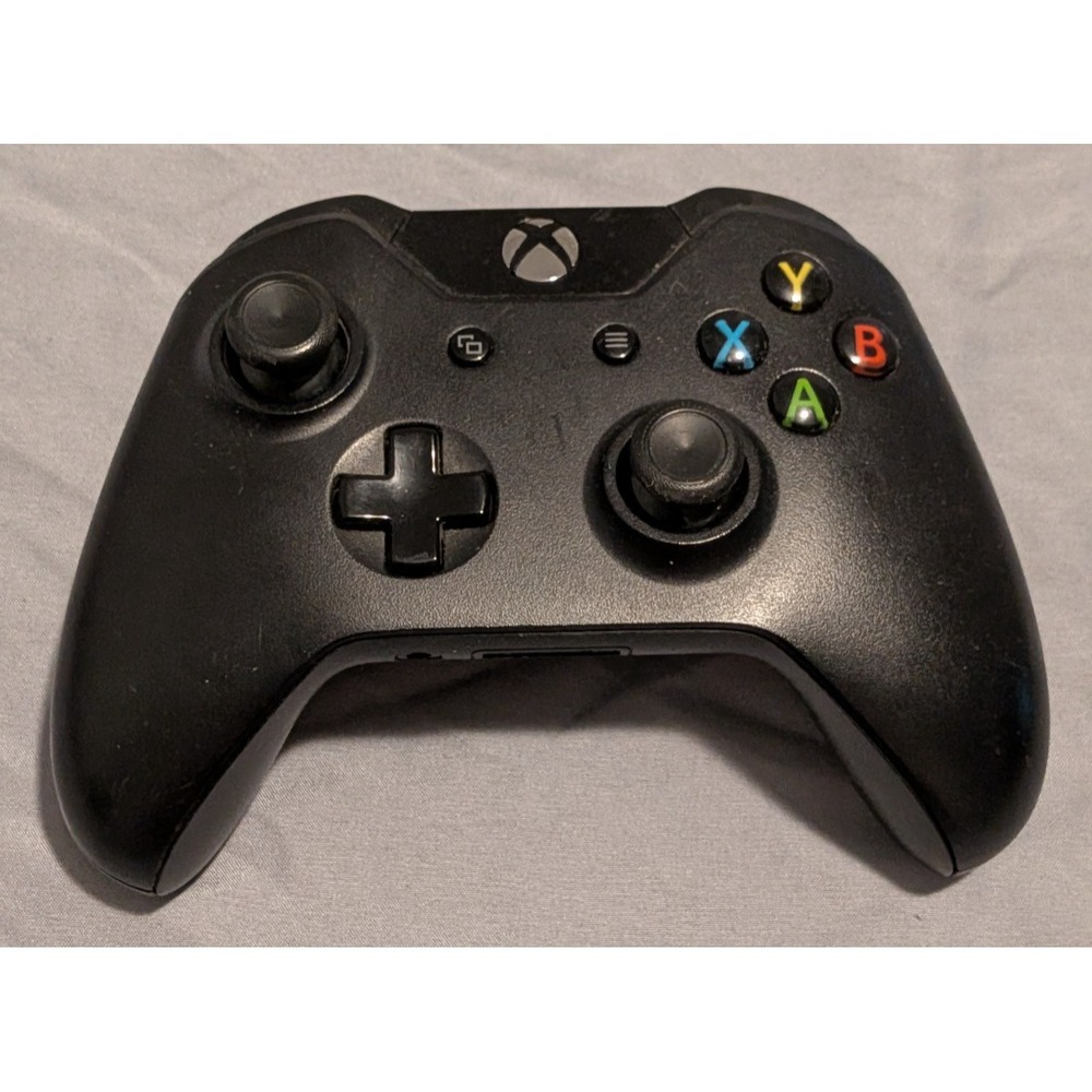 Microsoft Xbox One Wireless Controller Model 1708, Black